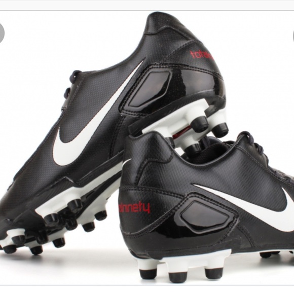 Nike Other - Nike Total90 Shoots